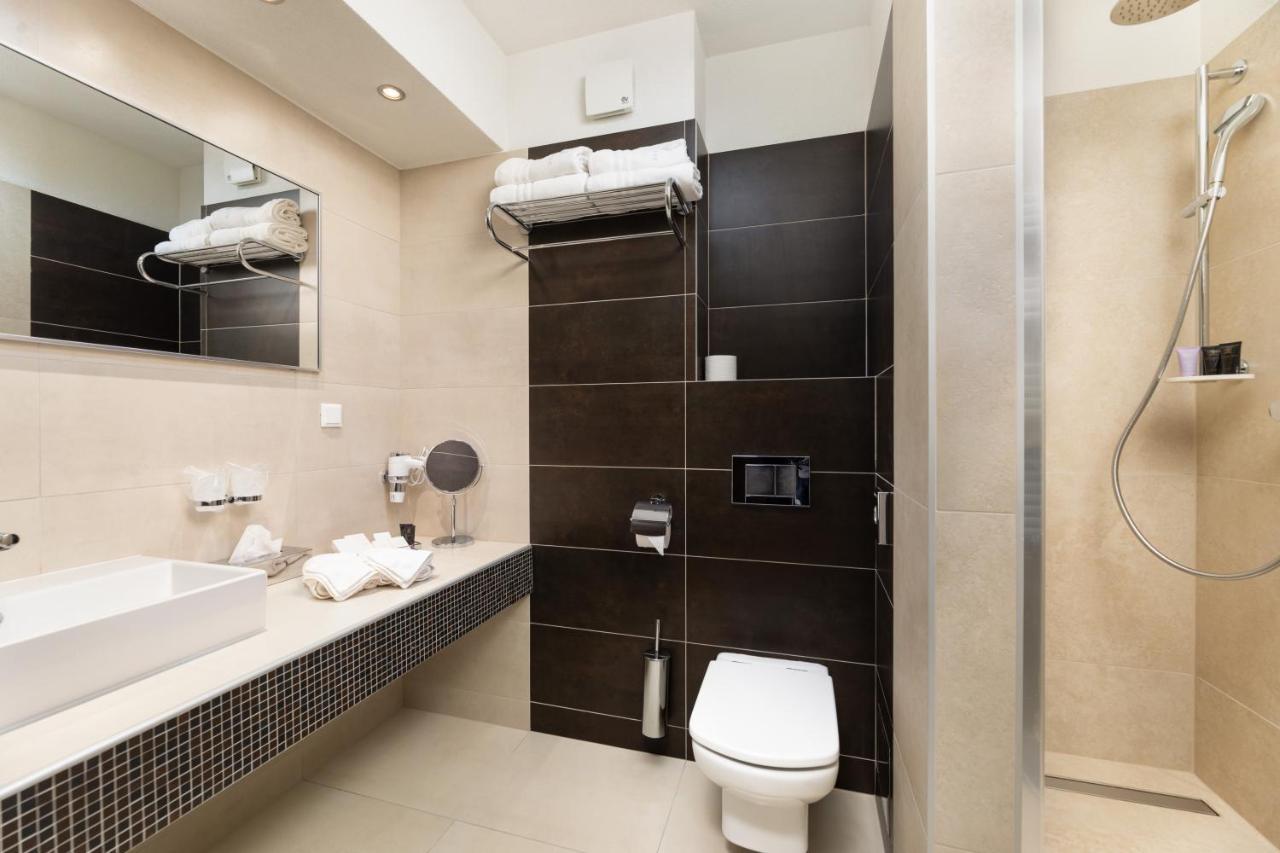 Hotel Marina Krk Town Luaran gambar