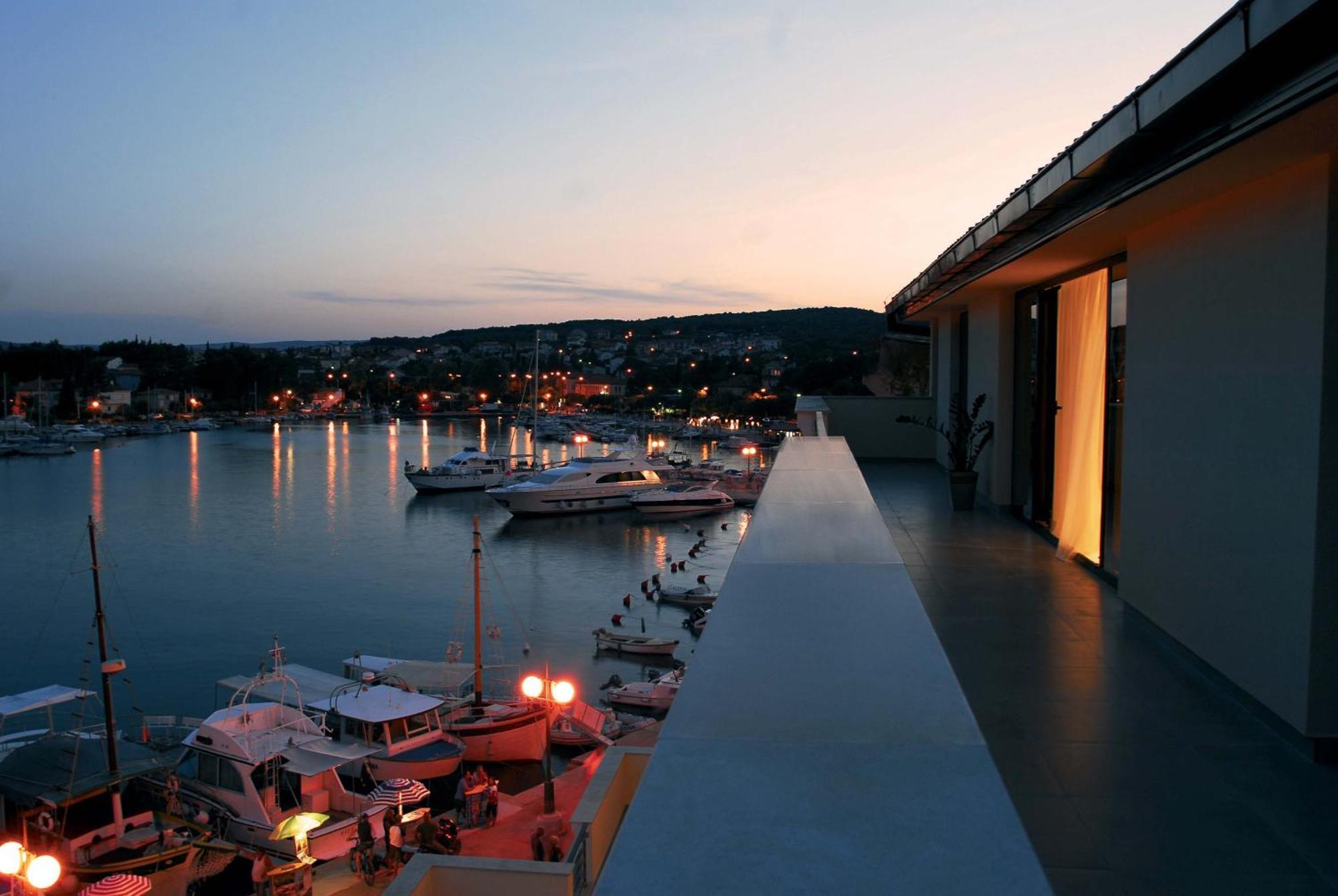 Hotel Marina Krk Town Luaran gambar